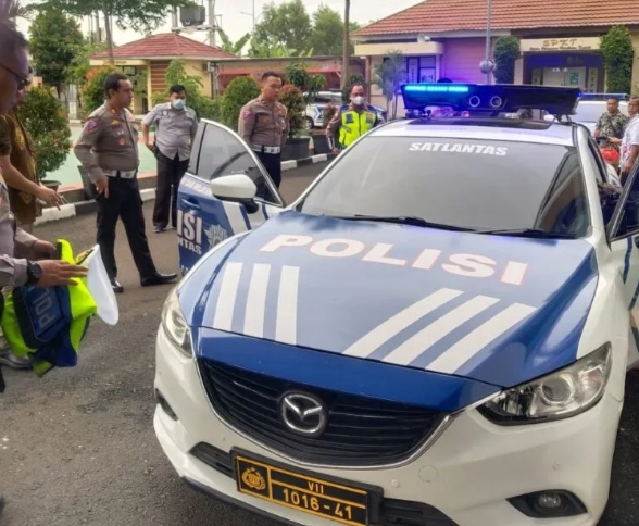 Mobil Patroli milik Polres Tangsel mengincar beberapa pelanggaran lalu lintas